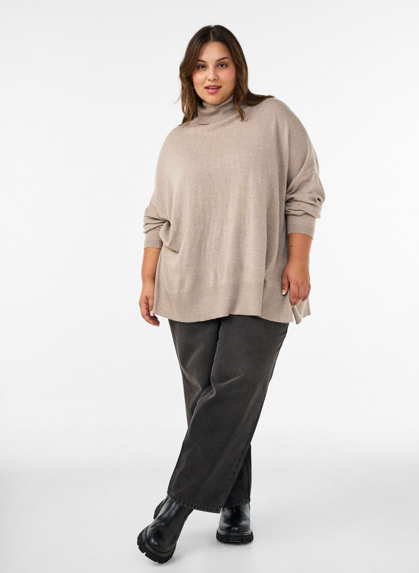 Poologenser med l&oslash;s passform, Beige, Model image number 1