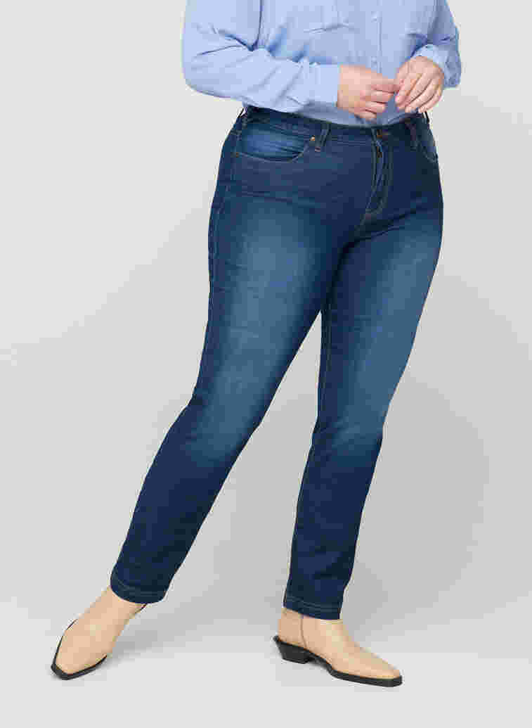 Slim fit Emily jeans med normal høyde i livet, Blue denim, Model image number 4
