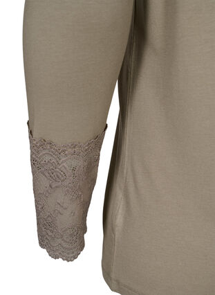 Langermet bluse i viskose med blondedetaljer, Laurel Oak, Packshot image number 3