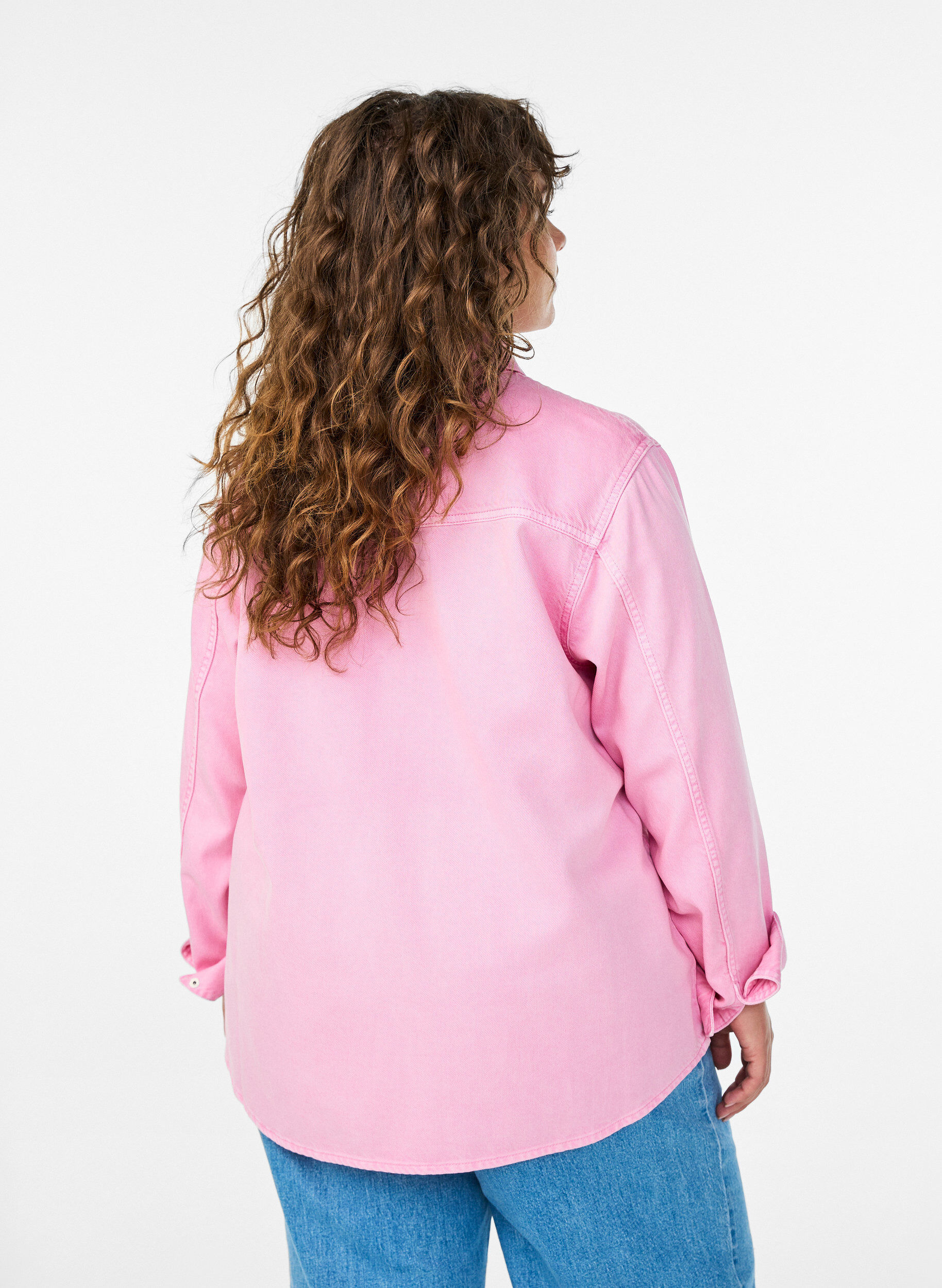 Zizzi Denimskjorte med brystlommer, Rosa, Model image number 2