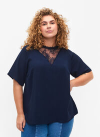 Bluse med korte ermer og blonder (GRS), Navy Blazer, Model