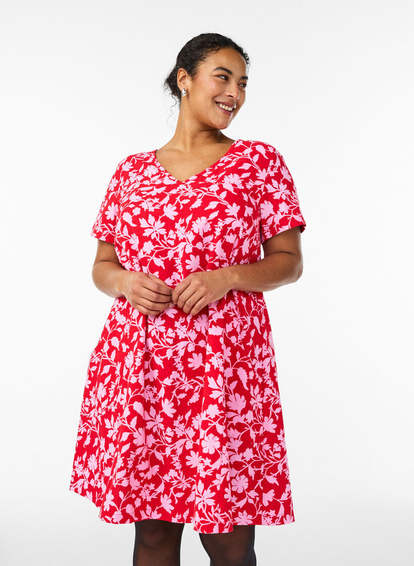 Kort A-linje kjole med blomstertrykk, R&oslash;d, Model image number 0