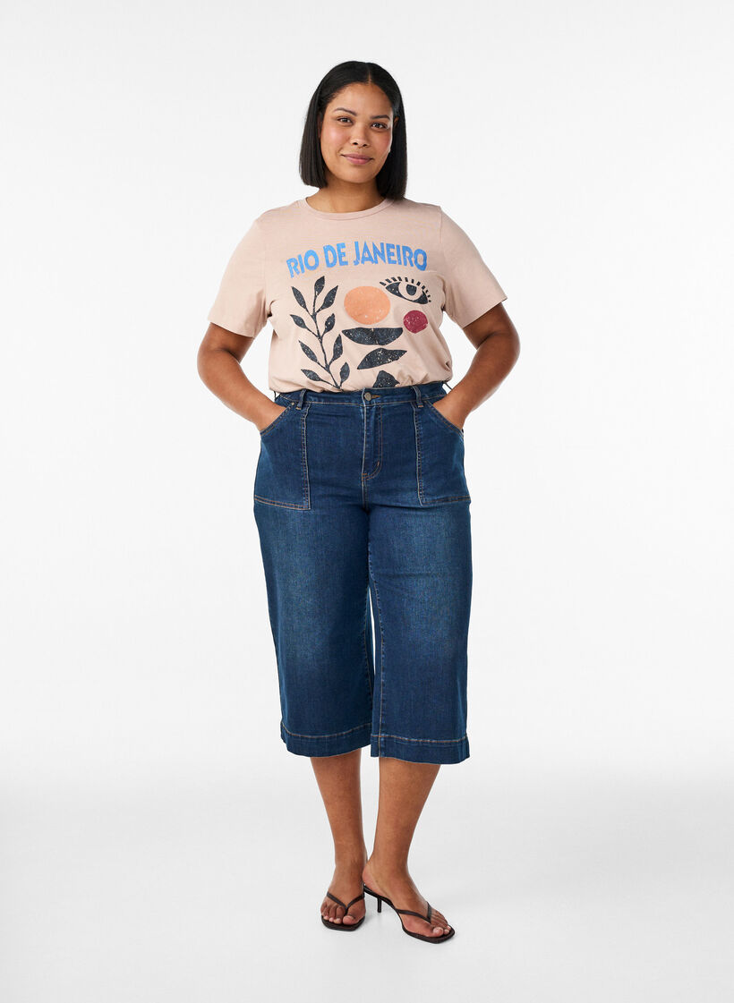 Bomulls-T-skjorte med trykk foran, Beige, Model image number 1