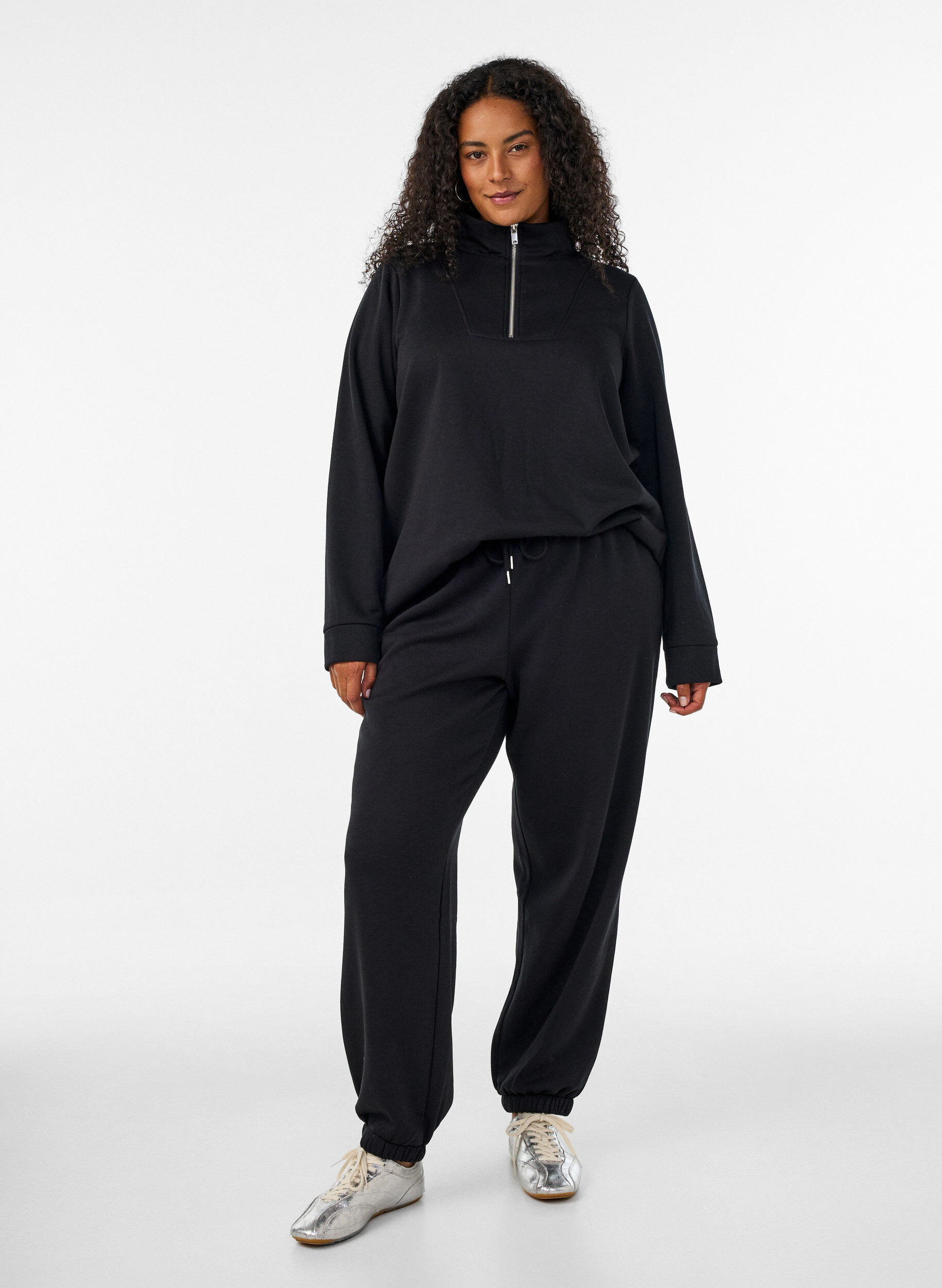 ZizziJoggebukser med h&oslash;y midje og sn&oslash;ring, Svart, Model image number 0