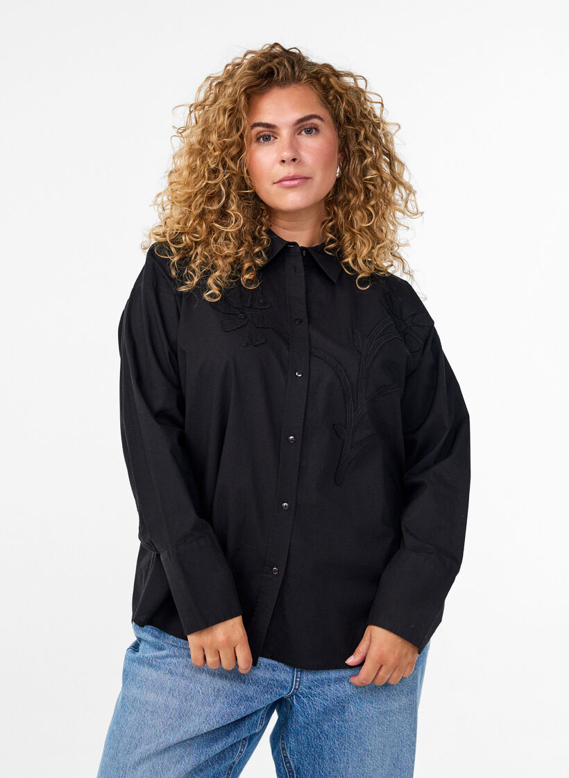 Bomullsskjorte med tone-på-tone blomsterbroderi, Black, Model