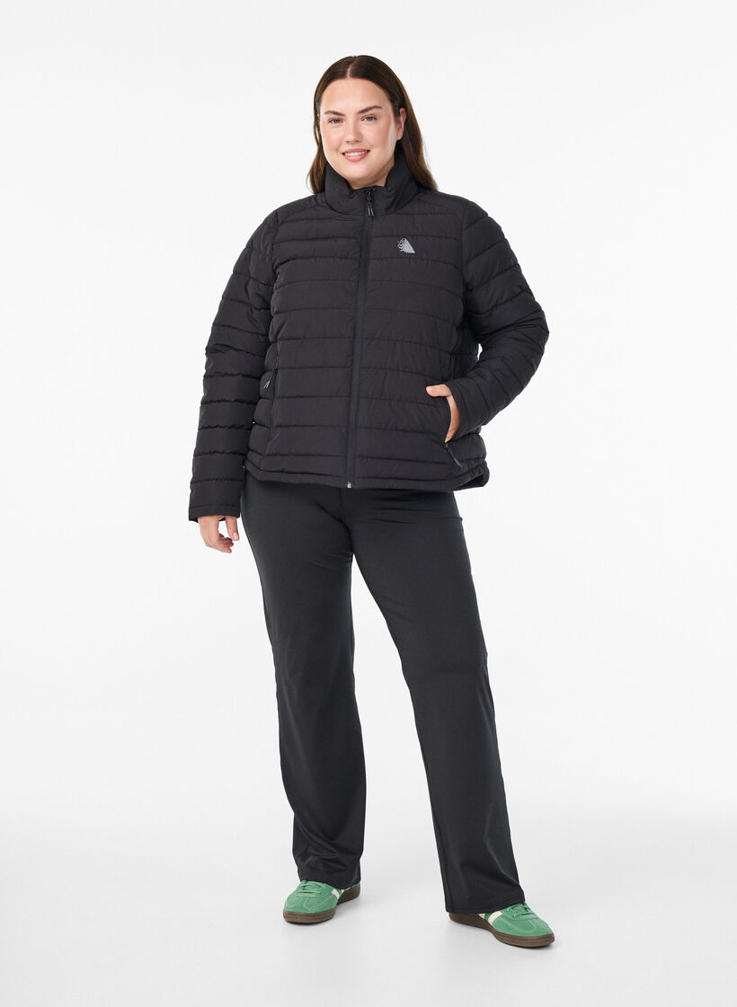Sporty polstret jakke med høy krage og lommer, Black, Model