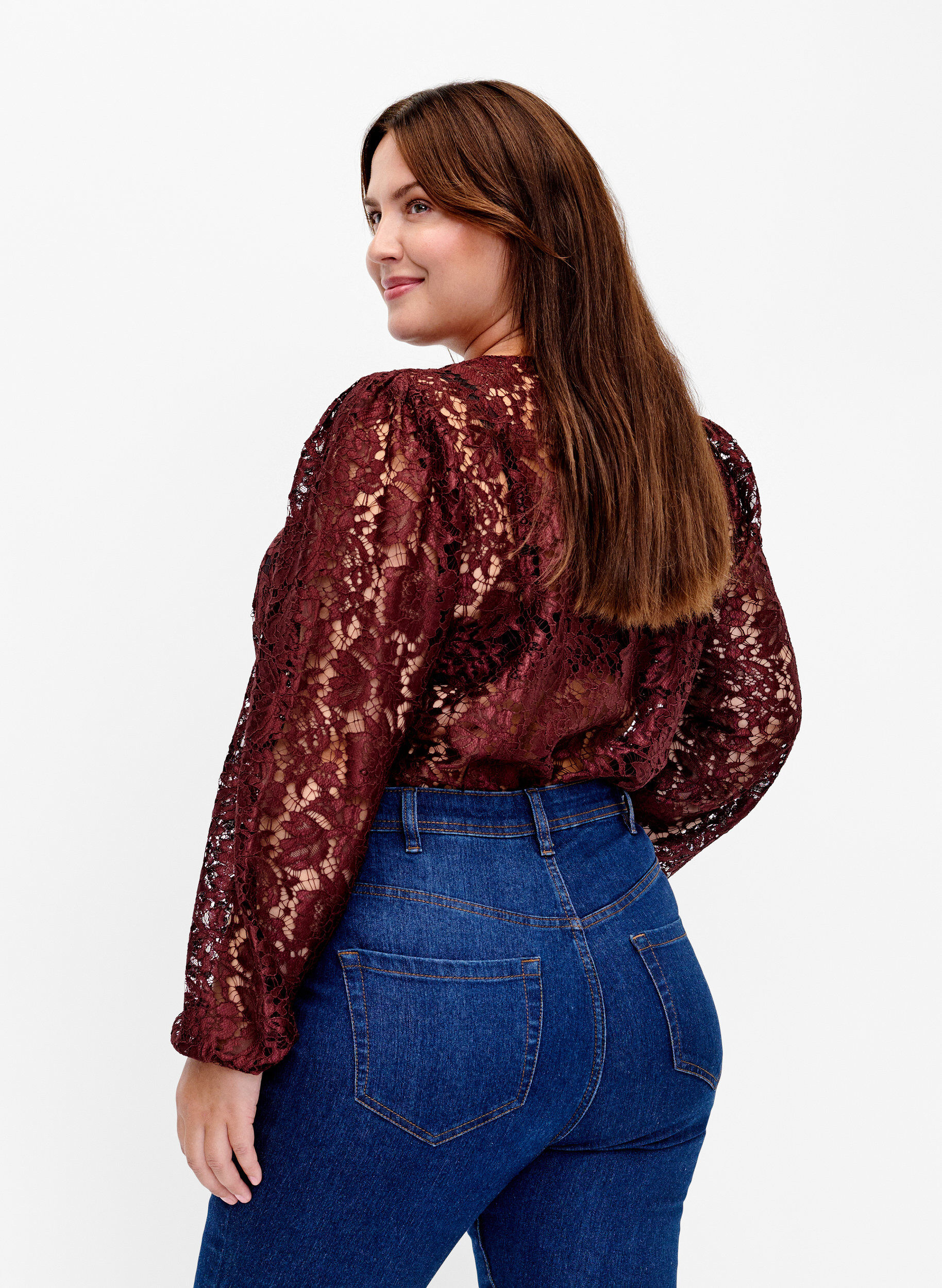 Zizzi FLASH &ndash; Bluse med lange ermer og blonder, Port Royal, Model image number 1