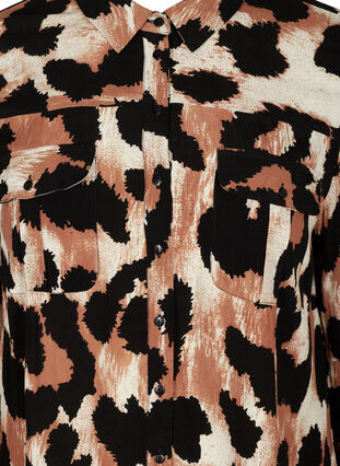 Viskoseskjorte med leopardmønster, Black AOP, Packshot image number 2