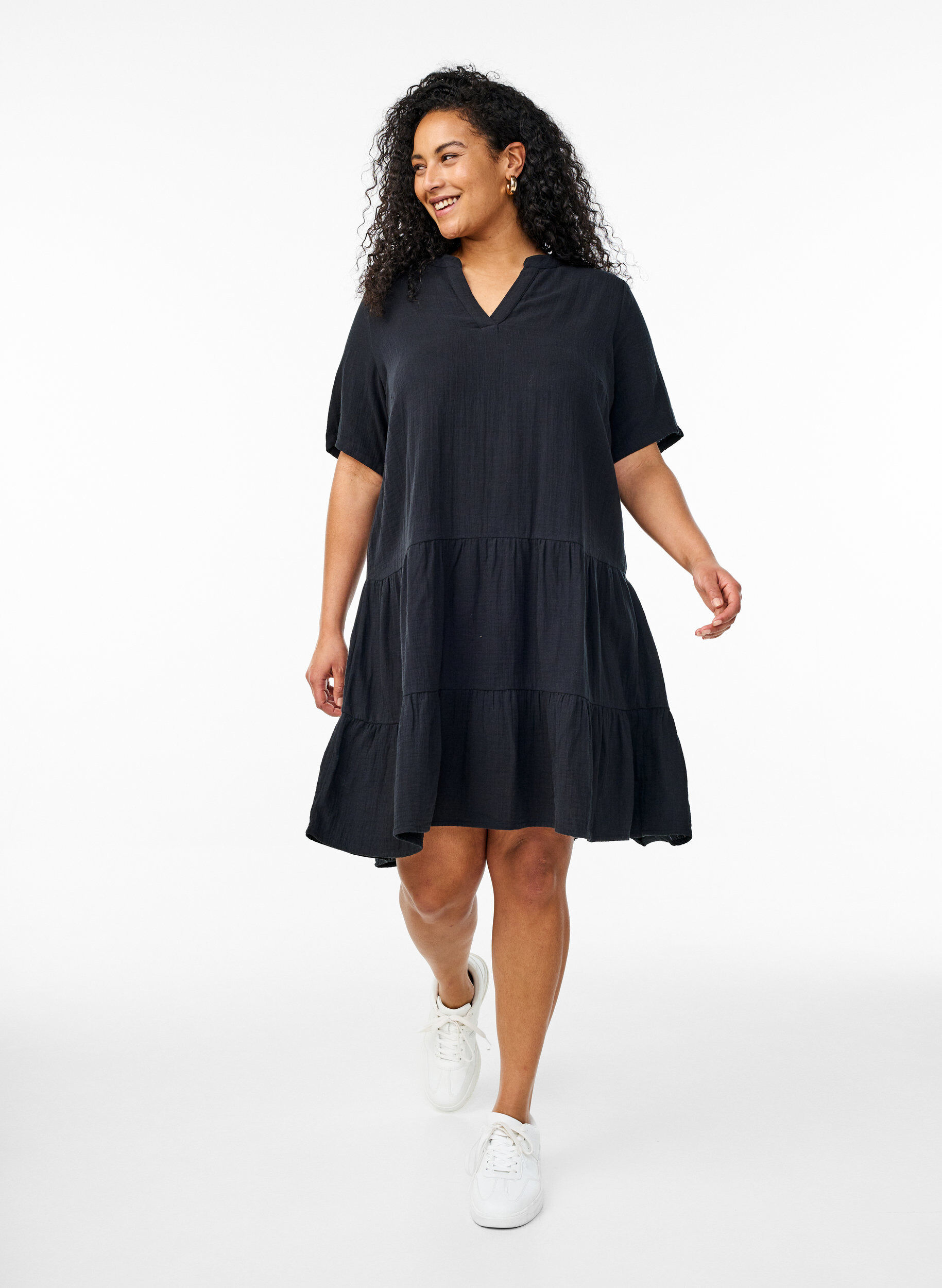 ZizziKort A-linjekjole i bomullsmuslin, Svart, Model image number 1