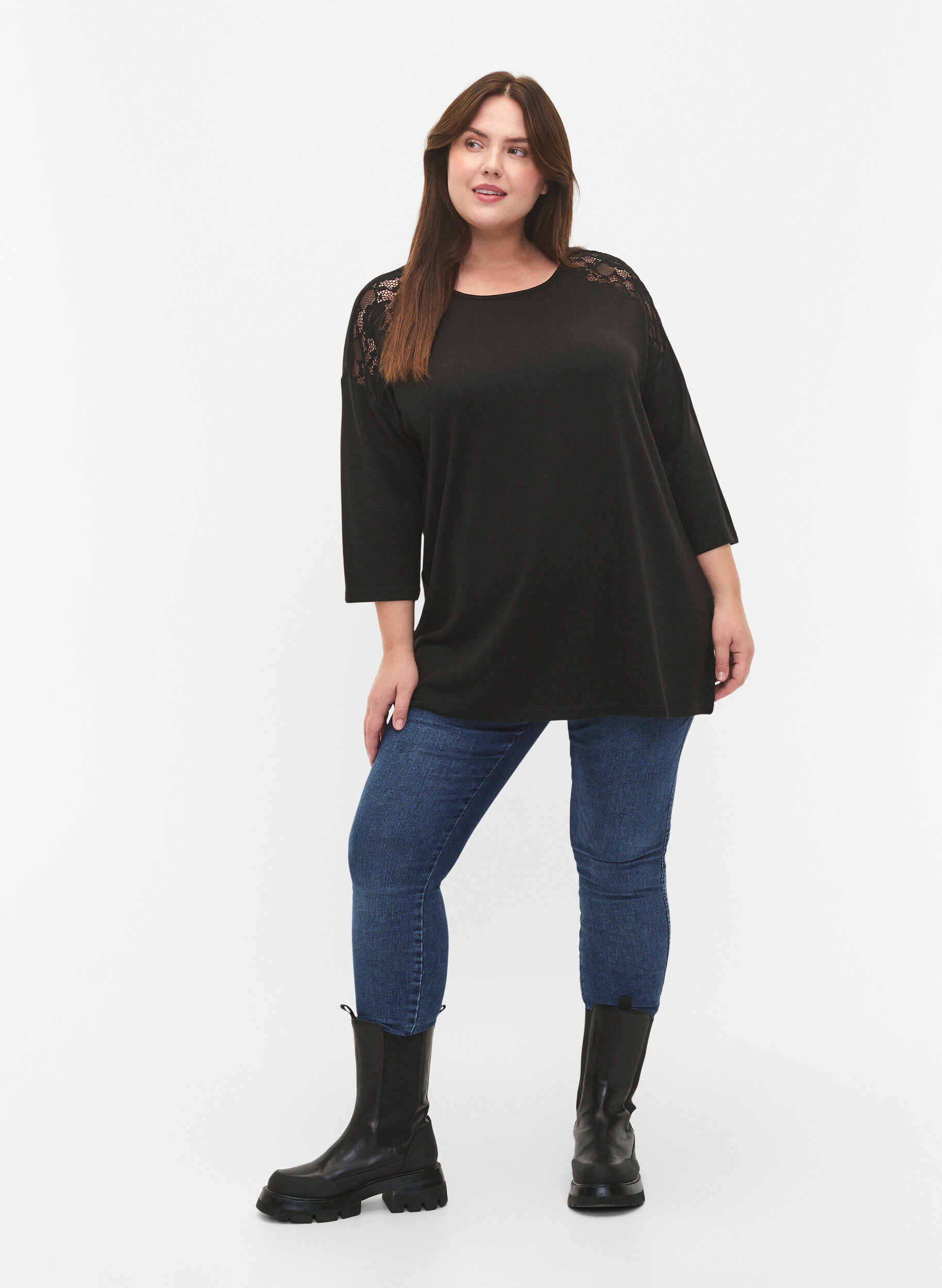 Zizzi Bluse med 3/4-ermer og blondedetaljer, Black, Model image number 2