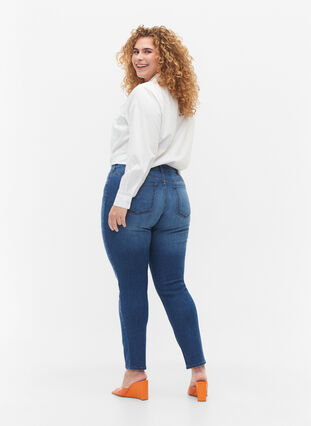 Emily jeans med vanlig liv og smal passform, Blue denim, Model image number 1