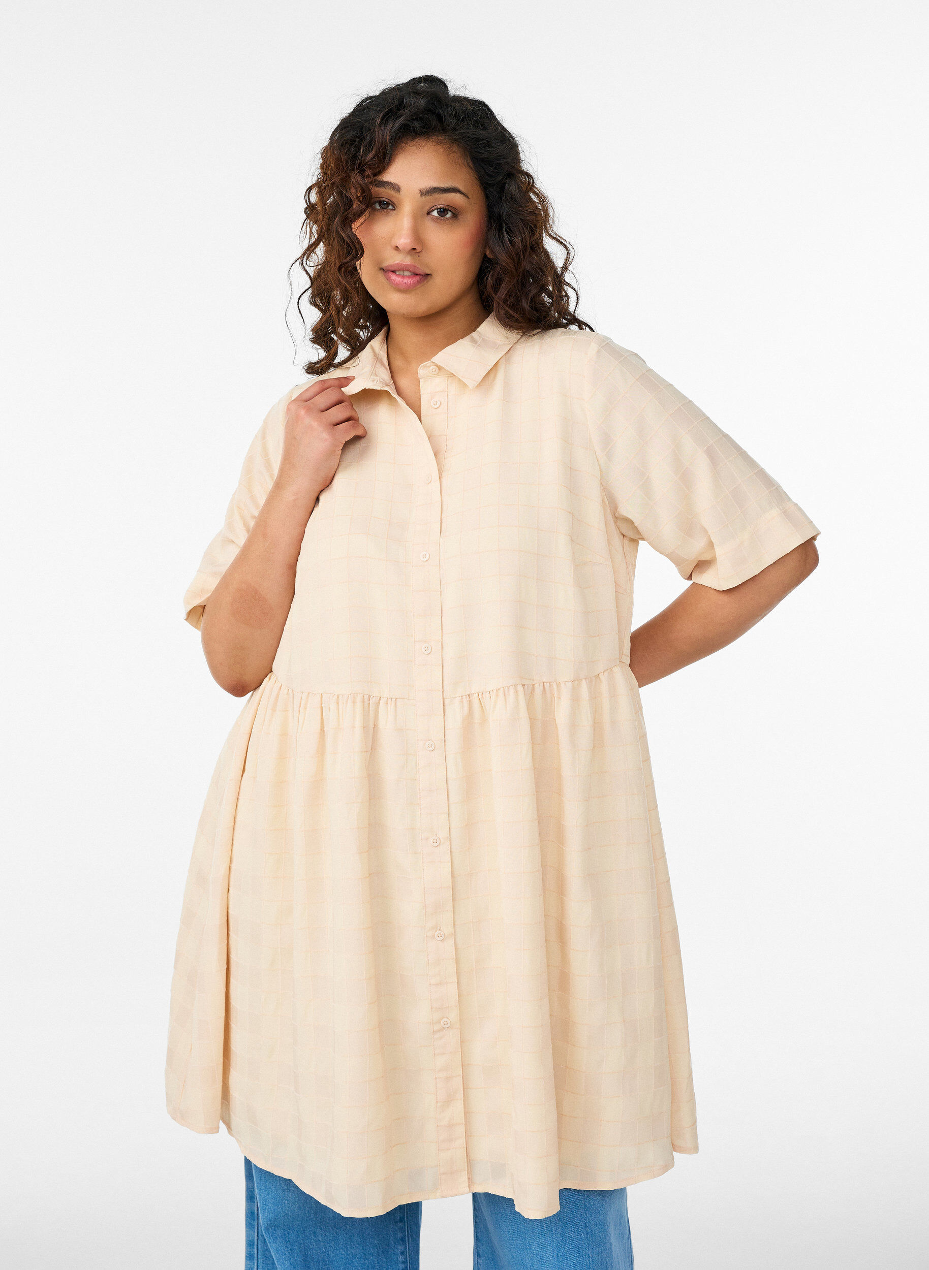 Kort skjortekjole med rutete tekstur og 1/2-ermer, Gul, Model