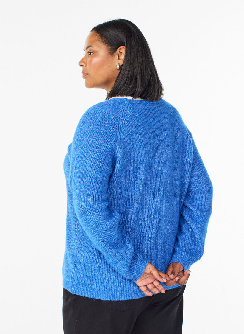 Strikkebluse med V-hals og raglanermer, Bl&aring;, Model image number 2