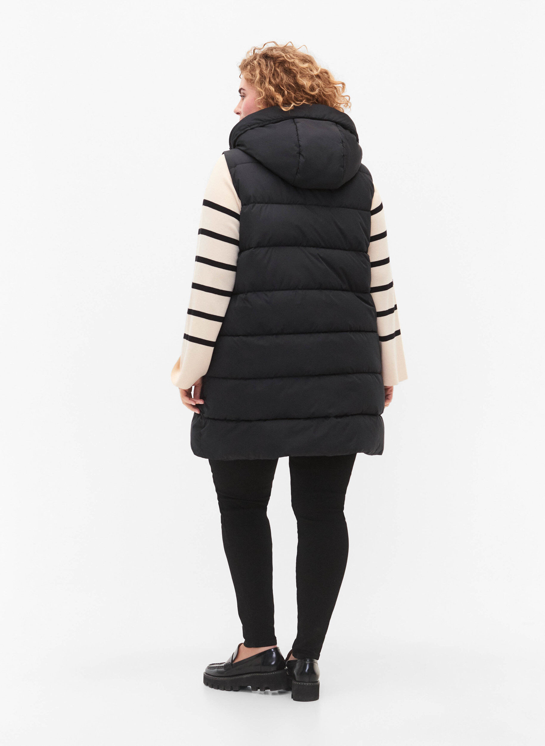 ZizziLang vest med hette og lommer, Svart, Model image number 2