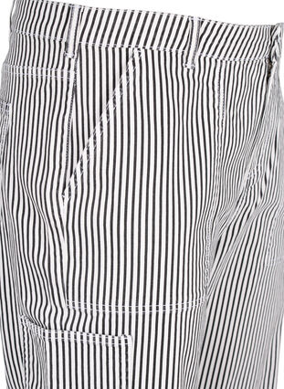 Stripete cargojeans med rett passform, Black White Stripe, Packshot image number 2
