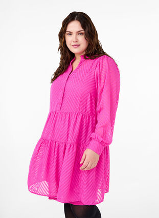 Zizzi Kort, strukturmønstret kjole med volangkrage, Magenta, Model image number 0