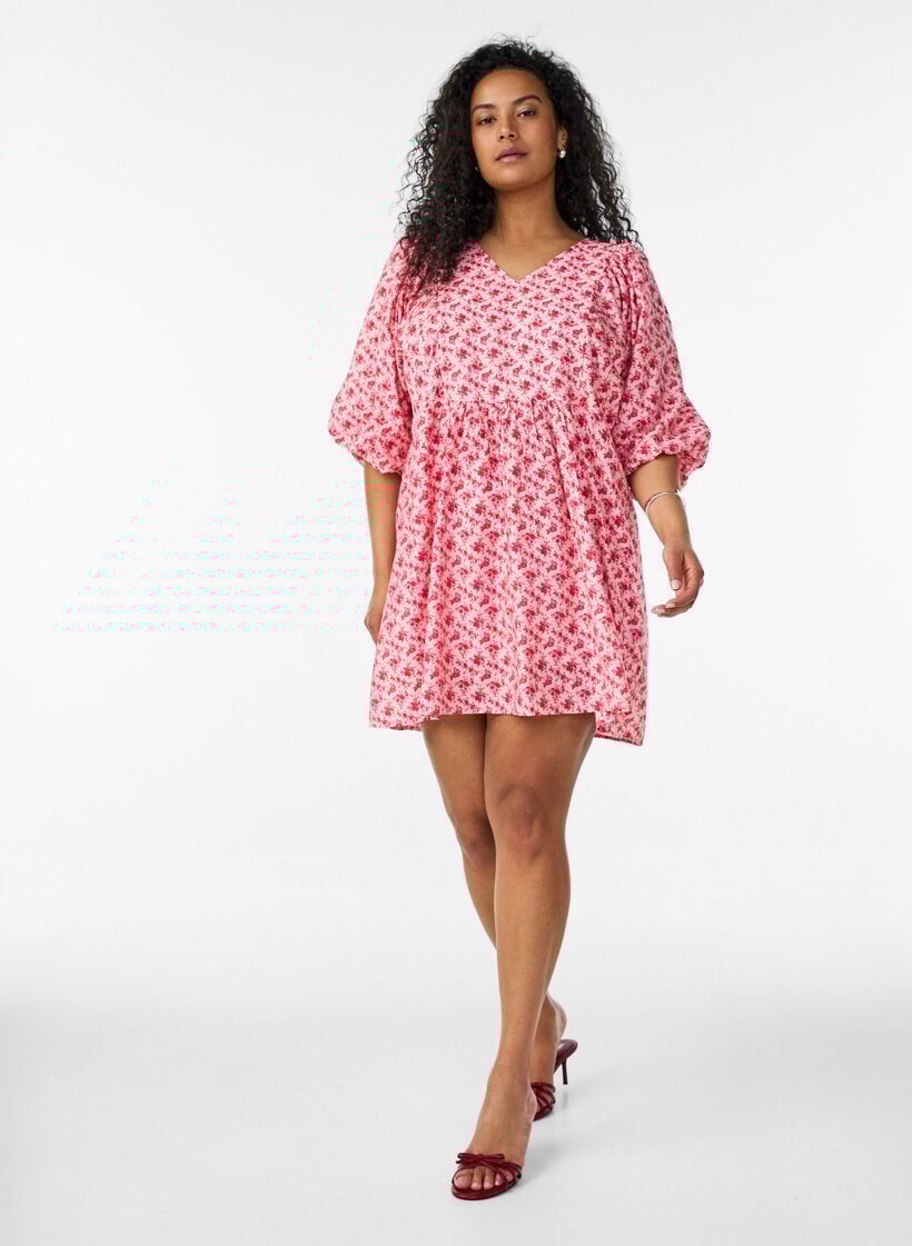 Kort viskosekjole med empirelinje og ballongermer, R&oslash;d, Model image number 1