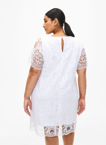 Zizzi Kortermet festkjole med blonder, Bright White, Model image number 1
