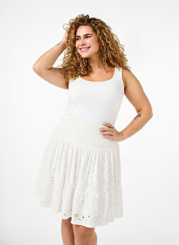 Zizzi Skjørt med vaffelsøm og hullmønster, Bright White, Model image number 0