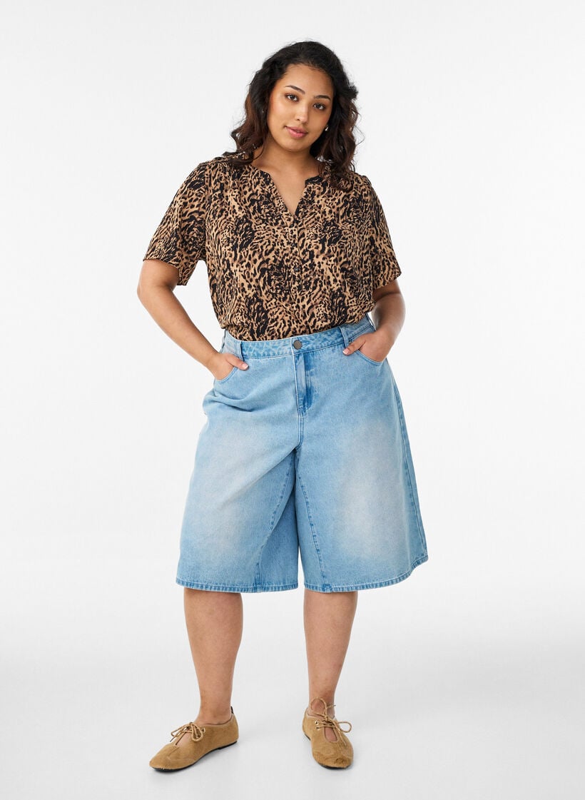 Bluse med korte ermer og V-hals, Brun, Model image number 1