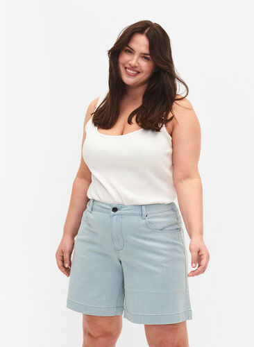 Denimshorts i et stripete mønster, Light Blue Stripe, Model image number 0