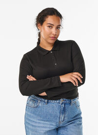 Poloskjorte i myk ribb med lange ermer, Svart Poloskjorte i myk ribb med lange ermer, Svart, Model