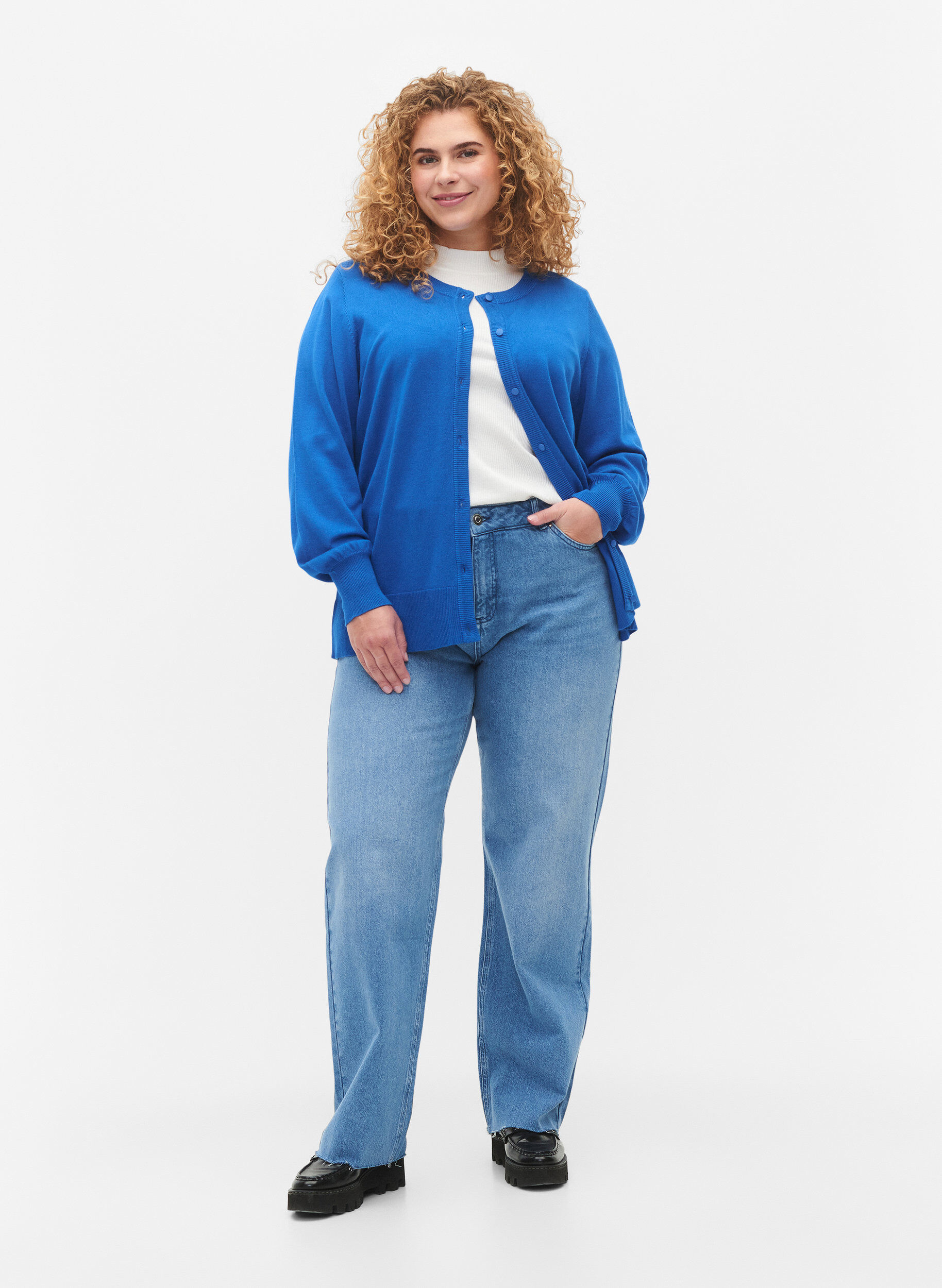 Zizzi Strikket cardigan i viskose med knapper, Princess Blue, Model image number 2