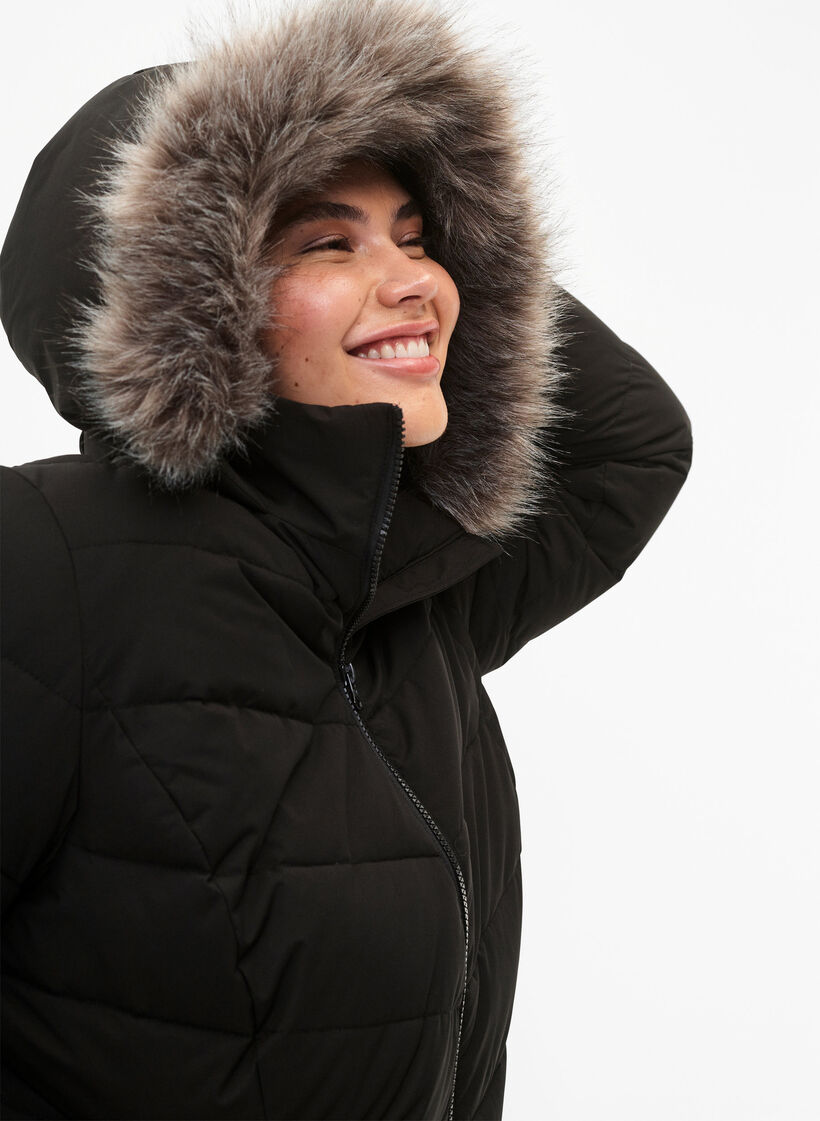 Kort boblejakke med hette, Svart, Model image number 4