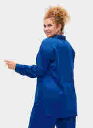 Shiny skjorte med ermer, Surf the web, Model