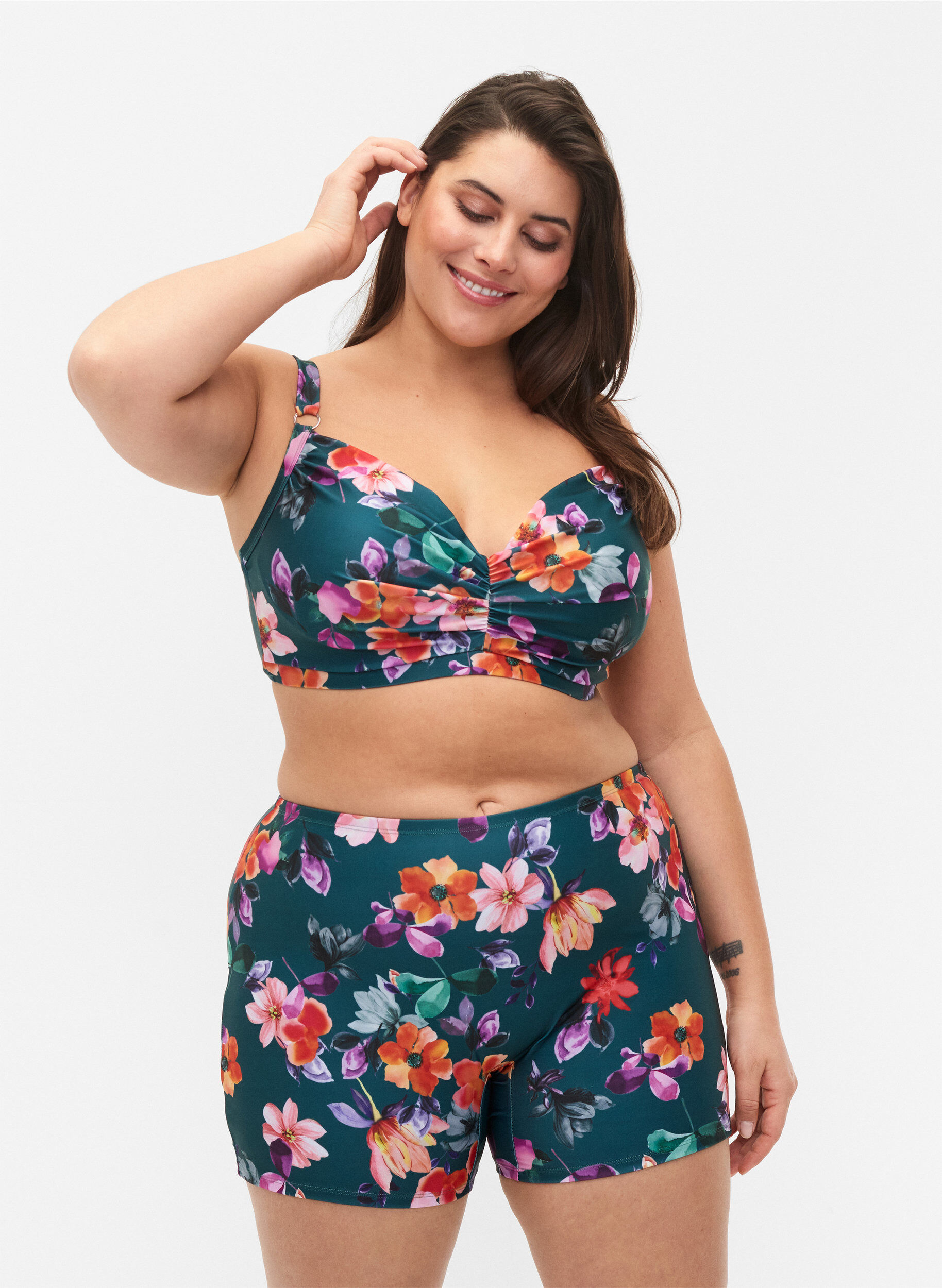 Zizzi Badeshorts med blomsterm&oslash;nster, Meave Print, Model image number 0