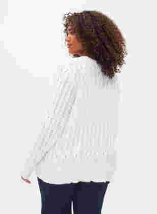 Kabelstrikket cardigan med perler, Cloud Dancer, Model
