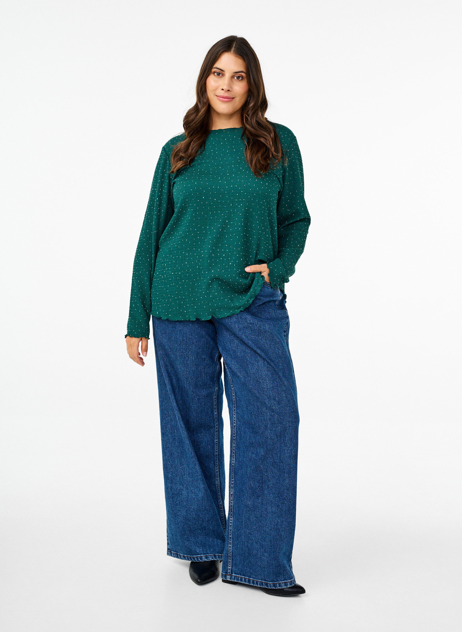 Zizzi Langermet bluse med rhinsteiner, Gr&oslash;nn, Model image number 1