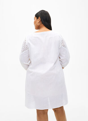 Kjole i bomullsblanding med lin og heklede detaljer, Bright White, Model image number 1