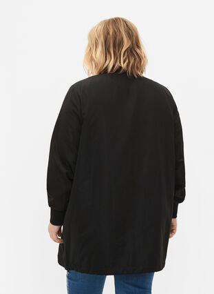 Lang bomberjakke med lommer, Black, Model image number 1