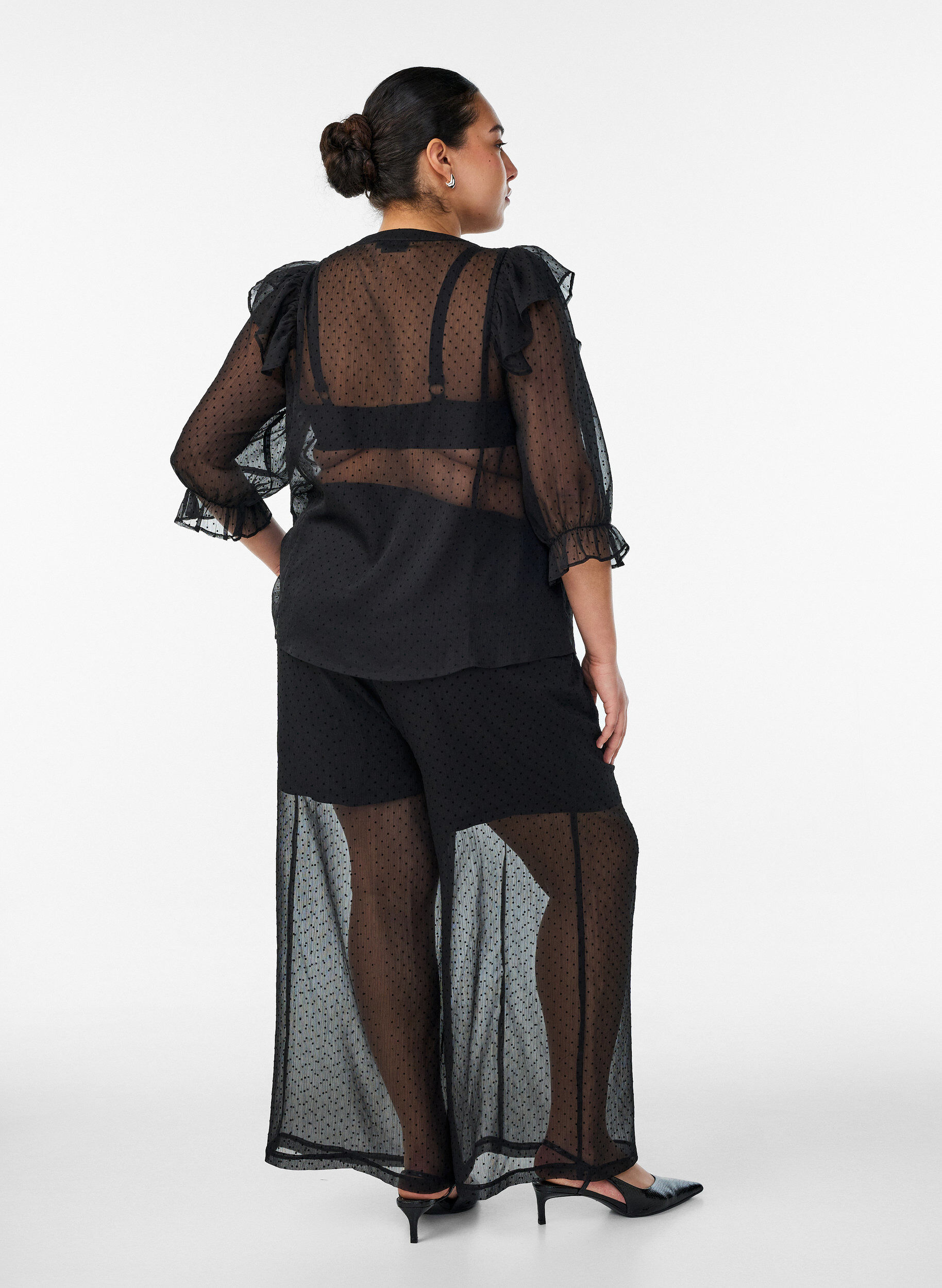 ZizziLoose fit chiffongbukser med prikker, Svart, Model image number 1