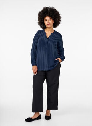 Zizzi FLASH - Skjortebluse med nålestriper, Blå, Model image number 1