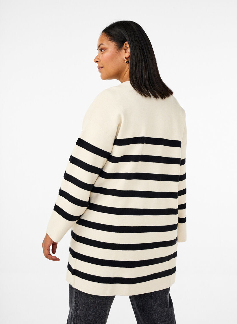 Langstrikket stripet cardigan, Birch w/Black, Model image number 1