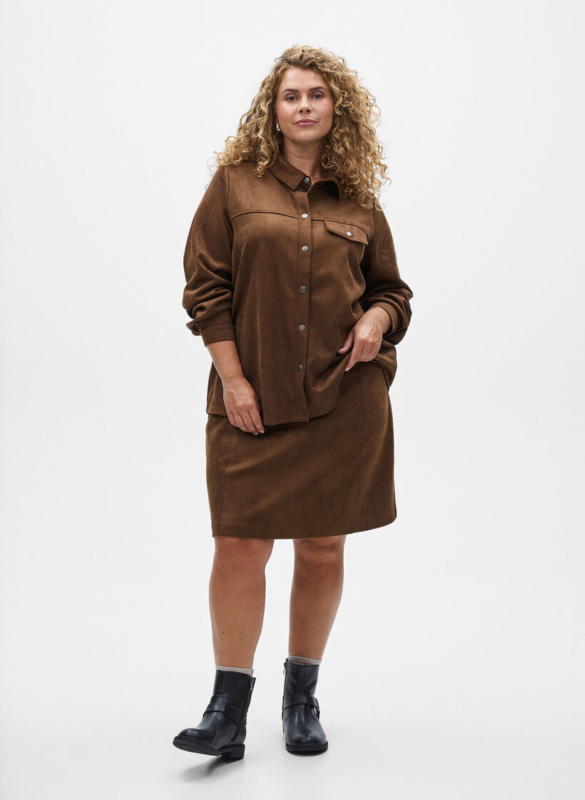 Imitert semsket skjorte, Brown Fake Suede , Model
