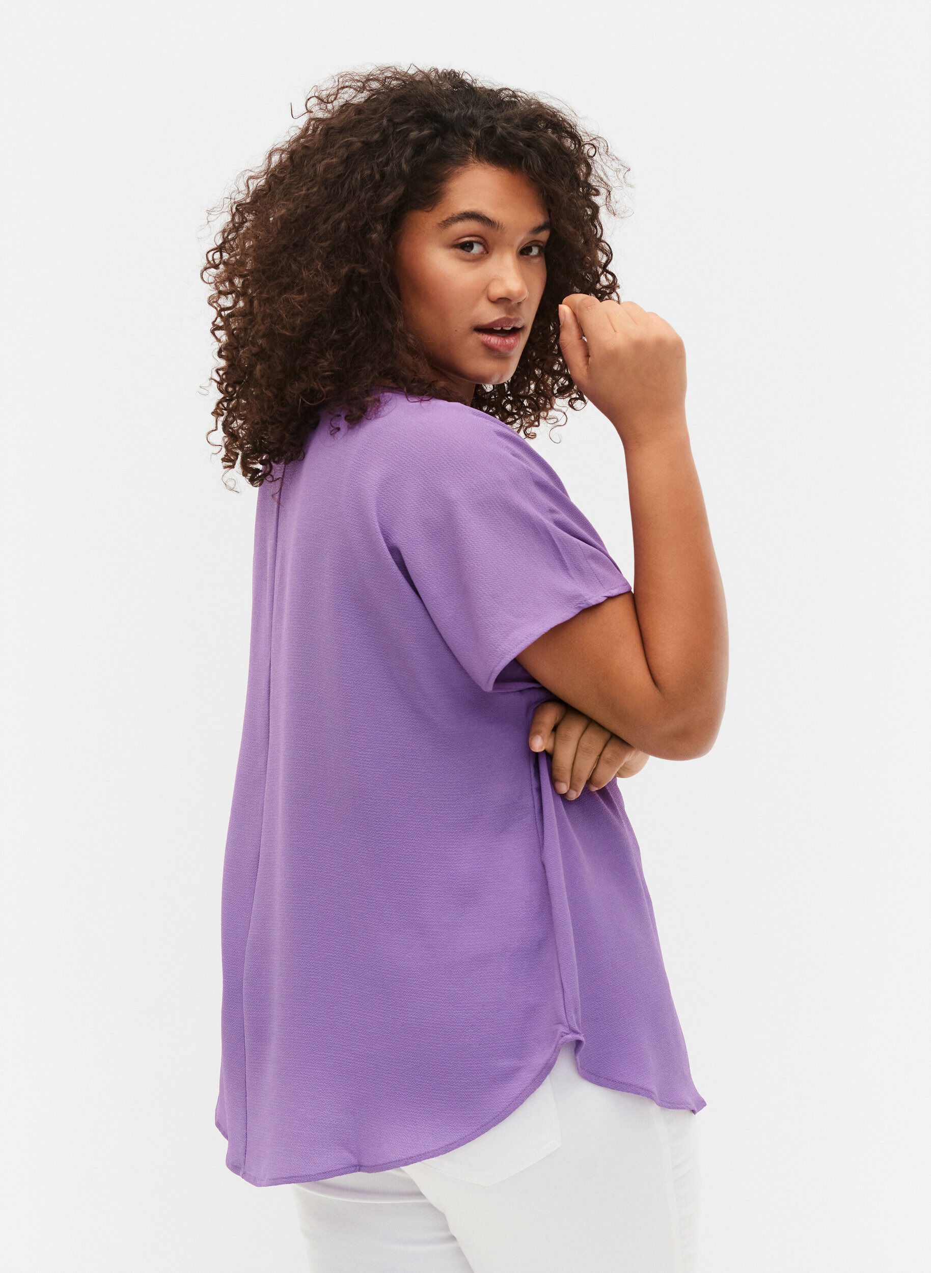 Zizzi Kortermet bluse med rund hals, Lilla, Model image number 2
