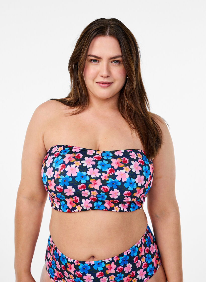 Blomstret bandeau bikinitopp, Multi Flower AOP, Model