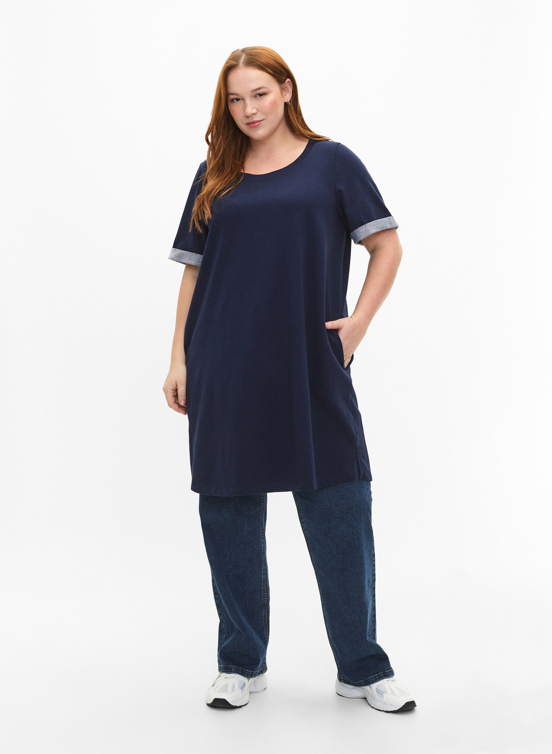 Zizzi Kortermet genserkjole med lommer, Black Iris, Model image number 2