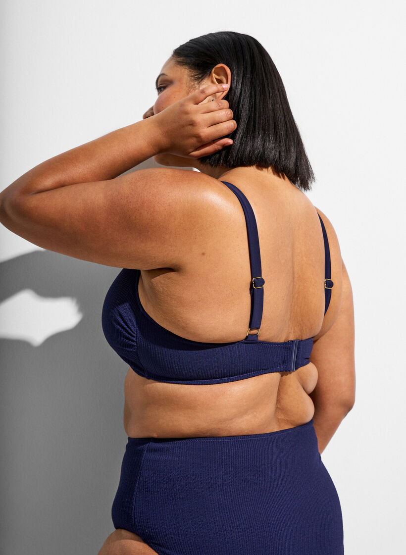 Teksturert bikinioverdel med gulldetaljer, Bl&aring;, Model image number 1