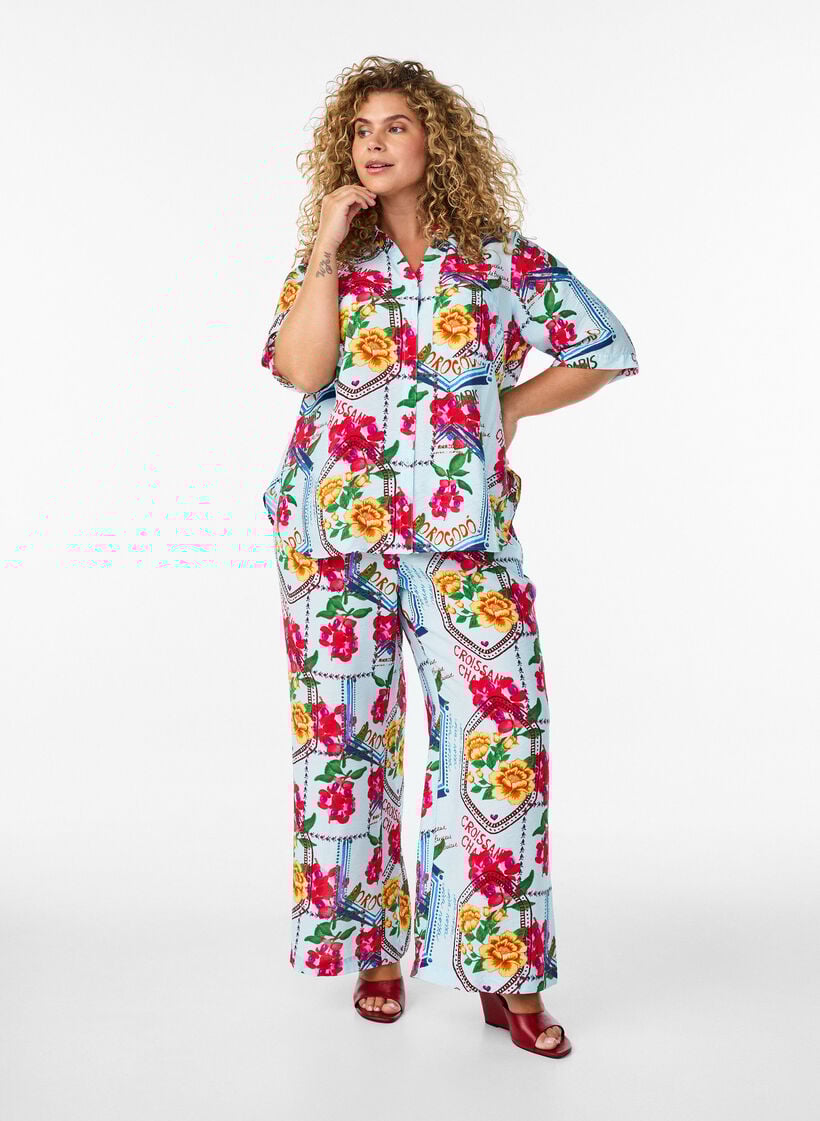 Straight fit bukser med et fargerikt trykk, Bl&aring;, Model image number 0