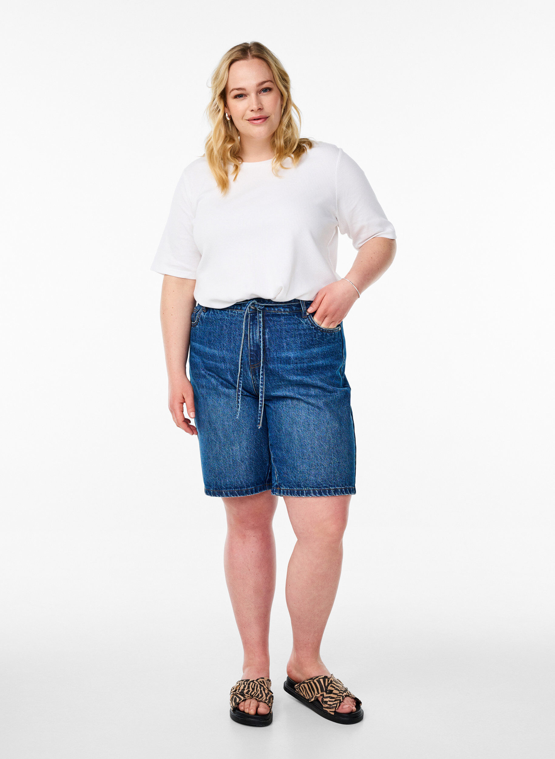 ZizziRibbestrikket jerseybluse med korte ermer, Hvit, Model image number 1