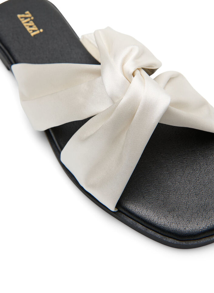 Wide fit - Slip-in med kryssede satengstropper, Whisper White, Packshot