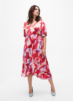 Zizzi Omslagskjole i sateng med trykk, Geranium Graphic AOP, Model image number 0
