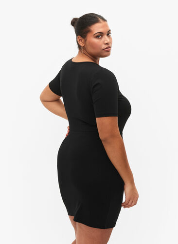 Kort kjole med utskåret parti, Black, Model image number 1