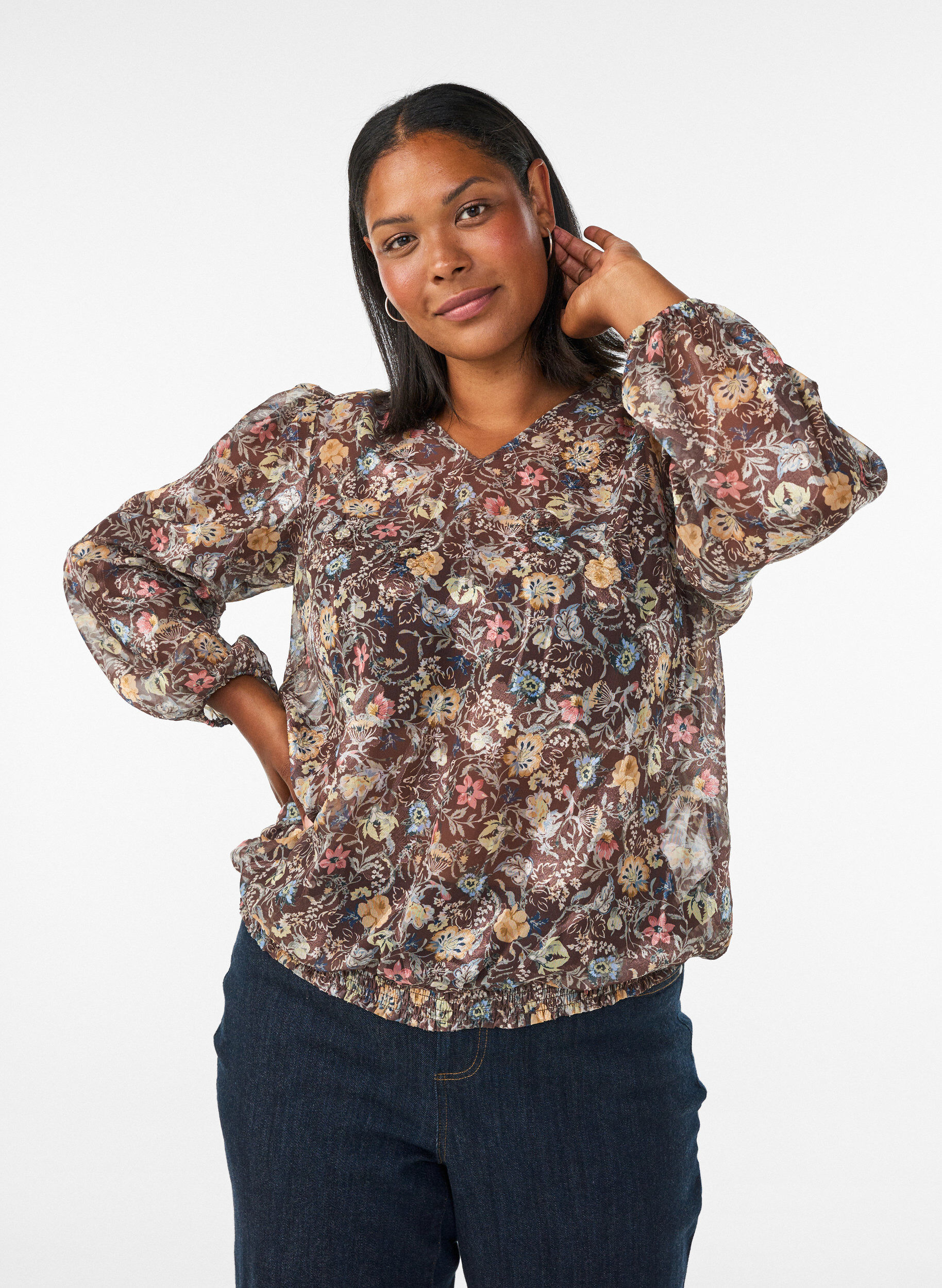 ZizziBluse med blomstertrykk og ballongermer, Brun, Model image number 0
