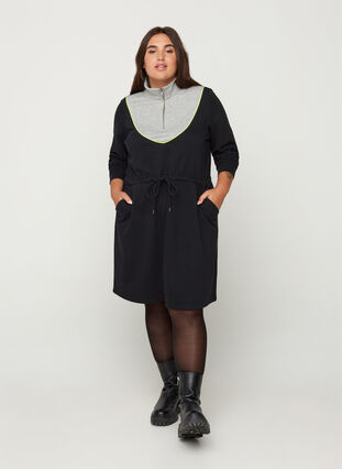 Kjole med lommer og justerbar midje, Black comb, Model image number 2