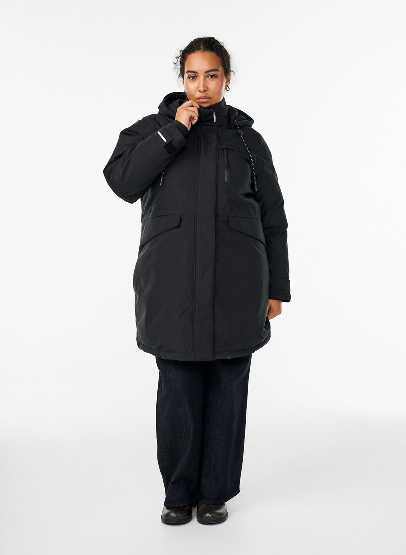 Vannavst&oslash;tende parka med hette og funksjonelle detaljer, Svart, Model image number 1